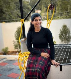 , 25 years old, Hindu, Woman