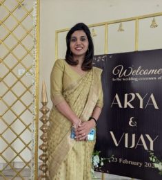 , 32 years old, Hindu, Woman