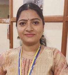 , 32 years old, Hindu, Woman